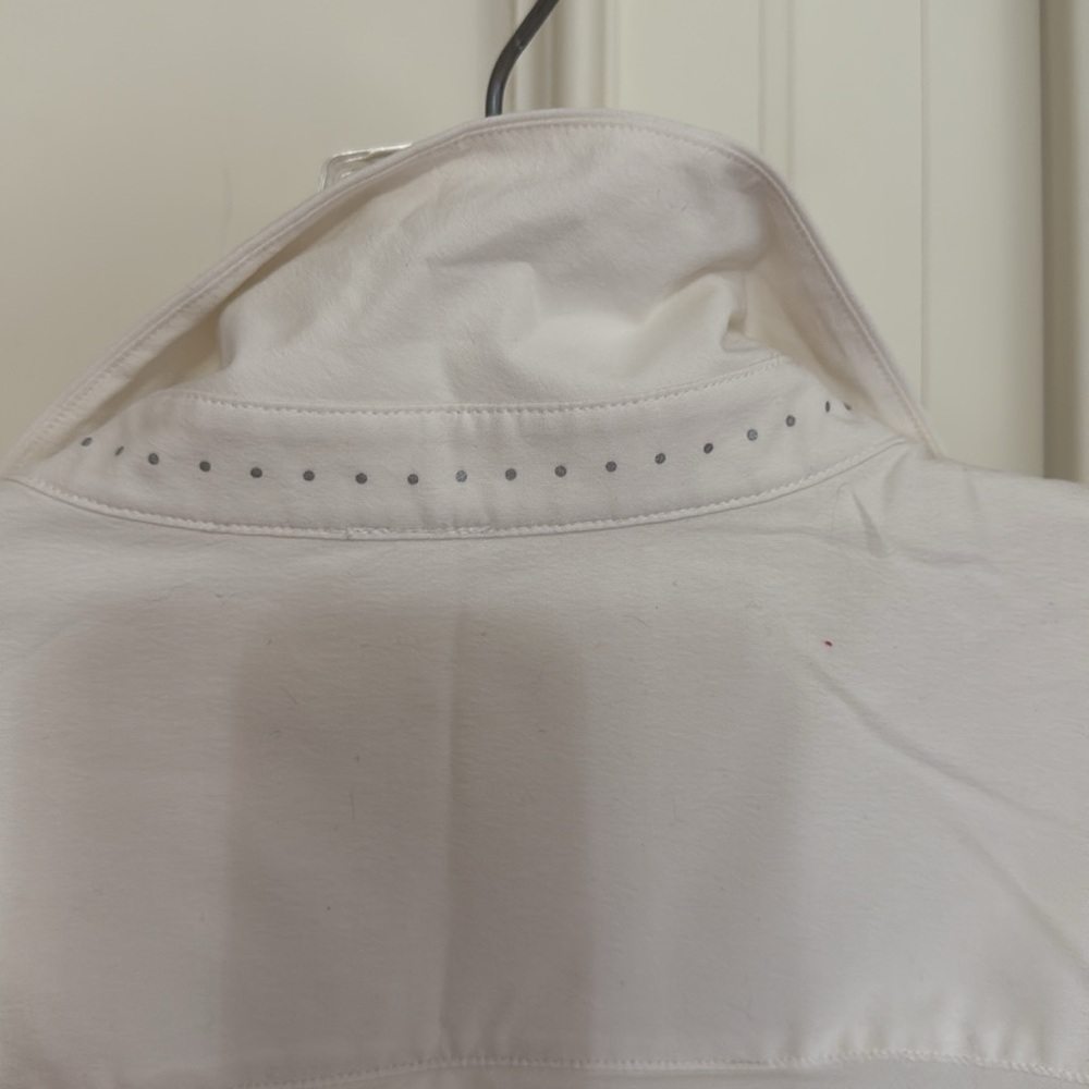 Lululemon full day ahead  Long Sleeve Buttondown Shirt in WHITE. Size 8 no Tag - Picture 3 of 6